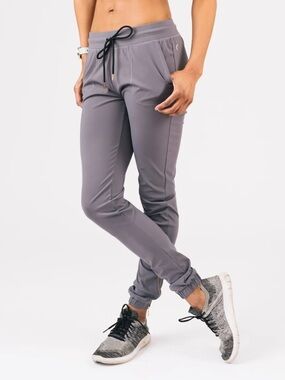 Zyia Dark Gray Peak Zipper Joggers with Ankle Zippers (Long) 31" Sz M